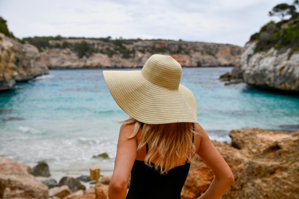 Drive 4 south coast beaches Mallorca - Calo des Moro turquoise cove.