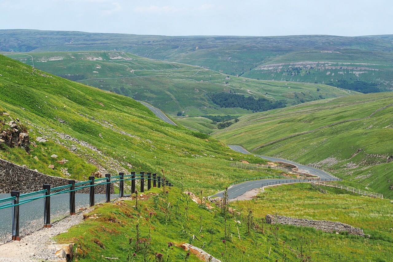 Buttertubs Pass, the best scenic drive in the Yorkshire Dales, a steep moorland road between Wensleydale and Swaledale