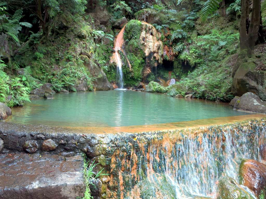 Caldeira Velha thermal waterfall and fern-ringed pool, Sao Miguel