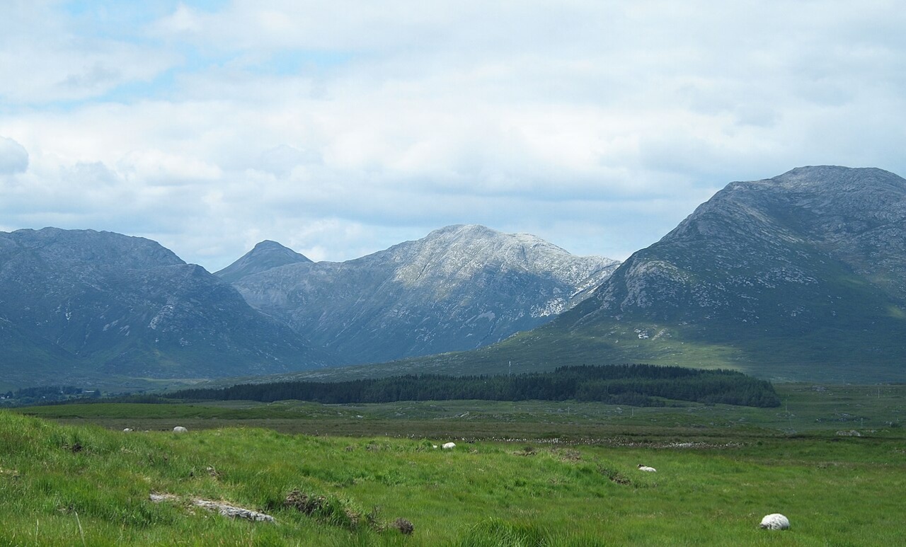 The Twelve Bens mountains in Connemara seen from the N59 drive