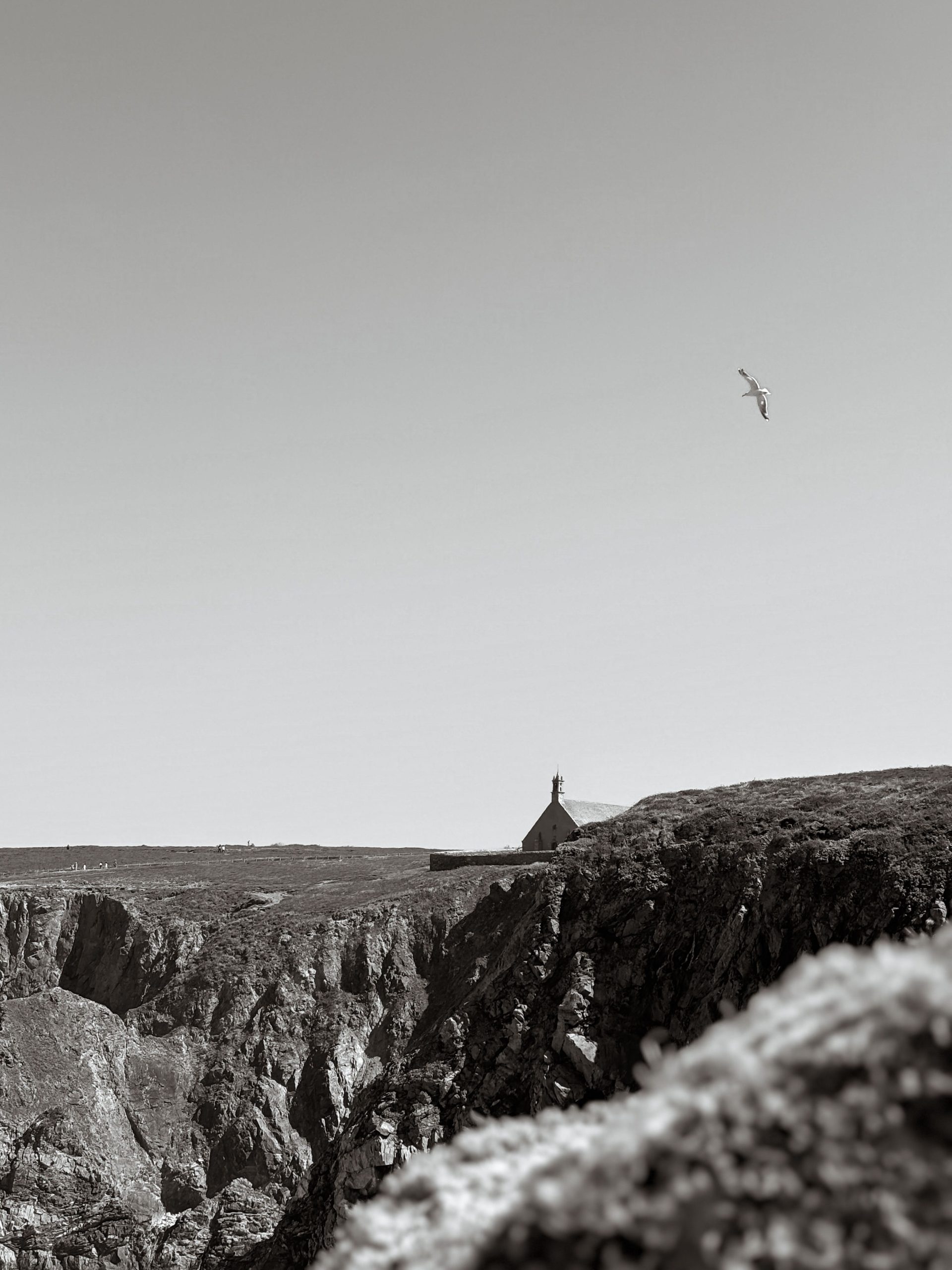 The Chapelle Saint-They on the Pointe du Van, the quiet highlight of the Pointe du Raz scenic drive